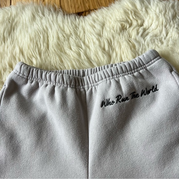 Brunette The Label x Smash & Tess Who Run The World Sweatpants XS/S - Picture 4 of 11